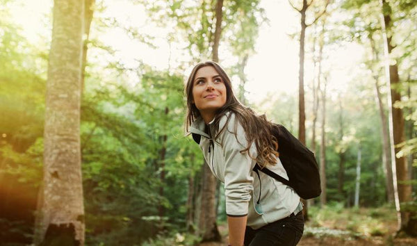 9 Essential Health Benefits of Forest Bathing with Aromatherapy
